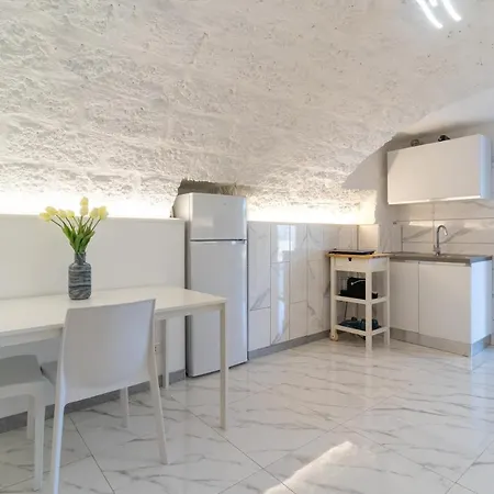 La Porta Sul Mare مولا دي باري